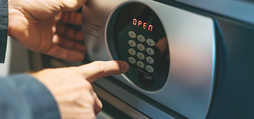 Cash Safe Openers in Mira Loma, California