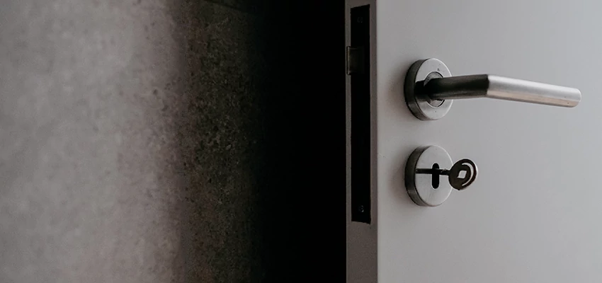 Front Door Handle Repair And Installation in Mira Loma, CA